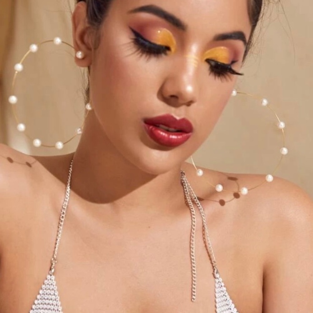 pearl earrings hoops
